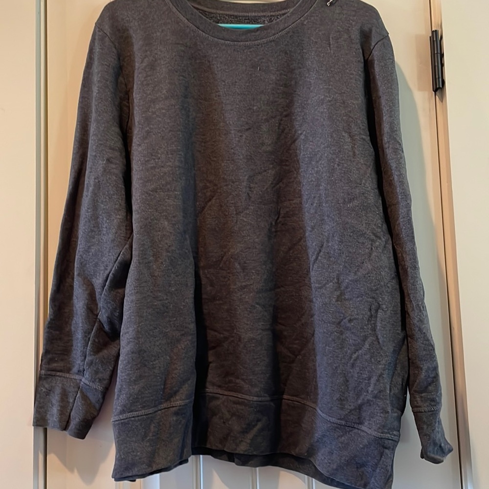 Women’s Charcoal Gray Sweatshirt
